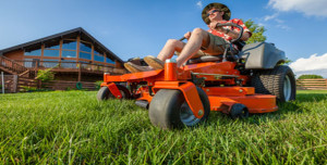 Riding lawnmower